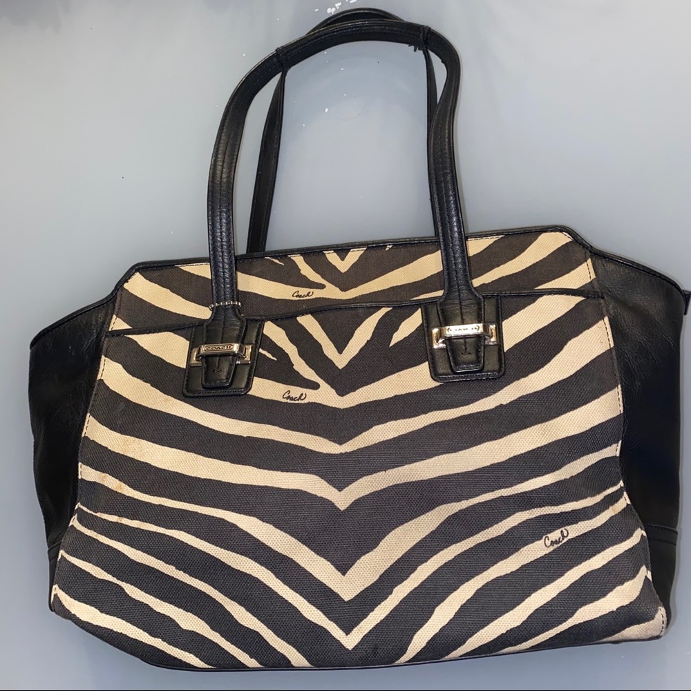 Coach shoulder bag